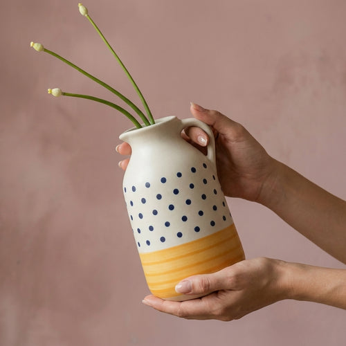 Alluring Vases, Pack of 1, Classic Style